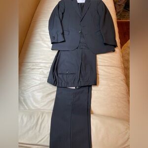 Z Zegna Men’s wool suit